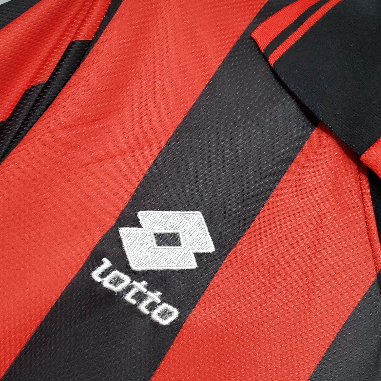 Retro AC Milan 1996-97 Home Kit