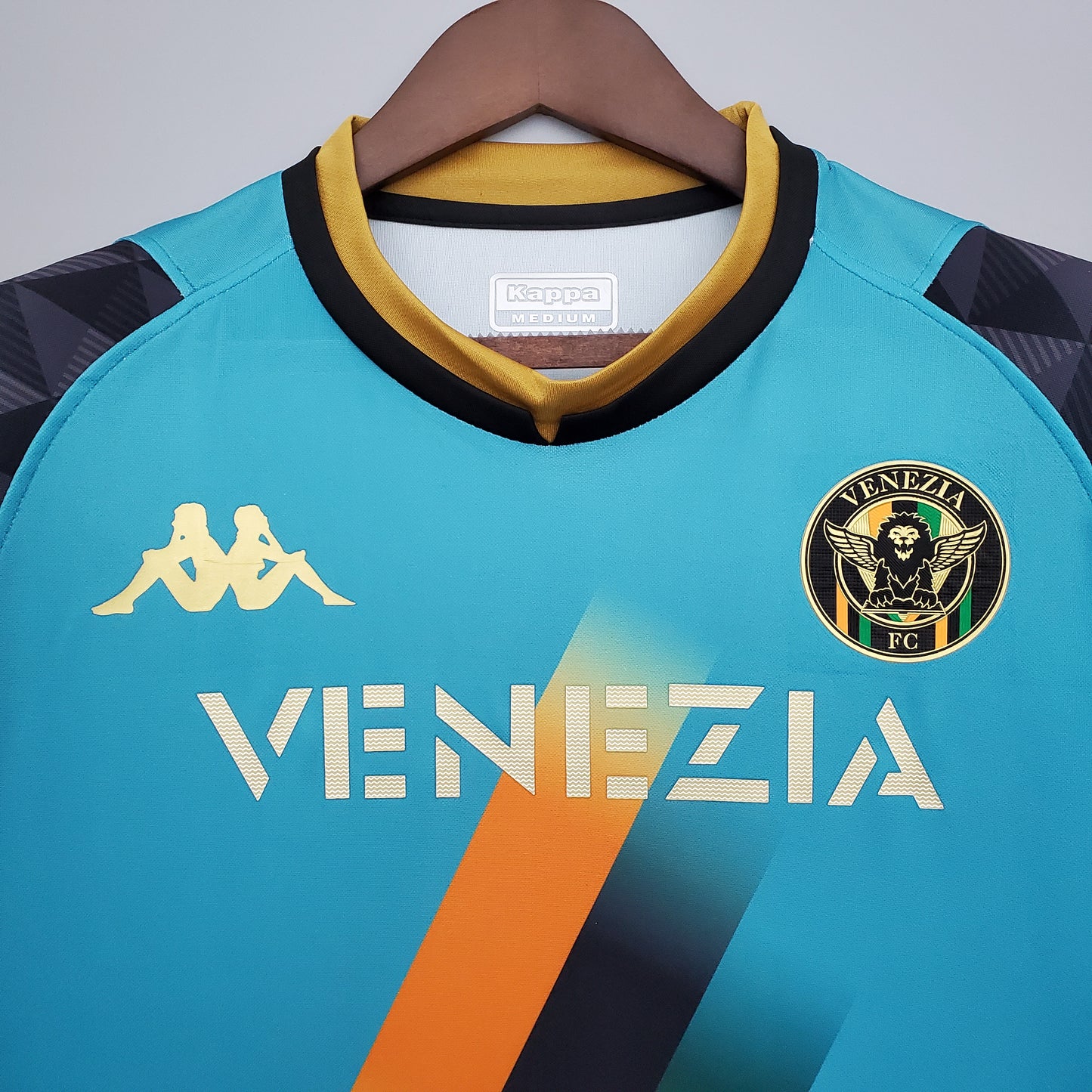 Venezia 21-22 Third Kit