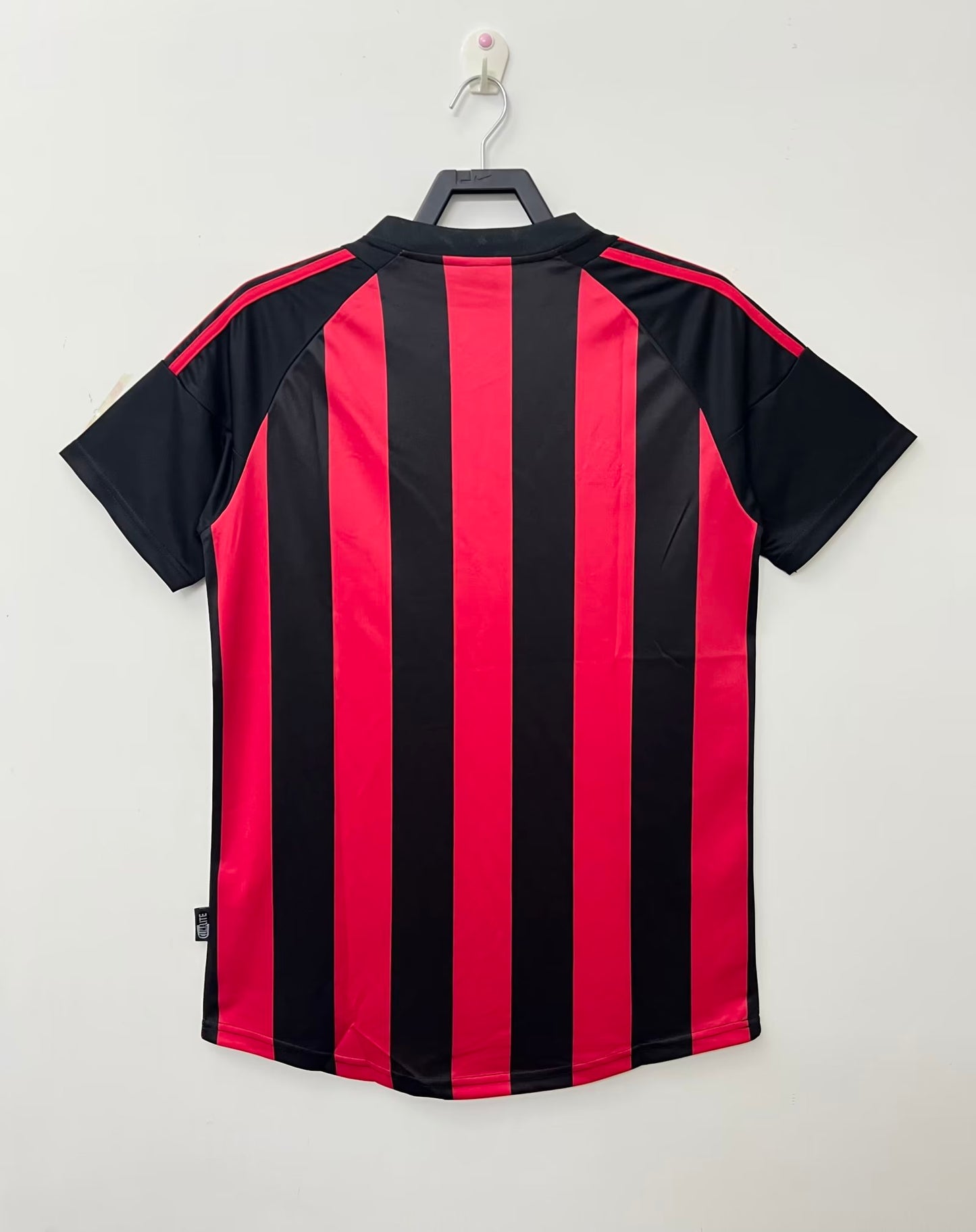 Retro AC Milan 2002-03 Home Kit