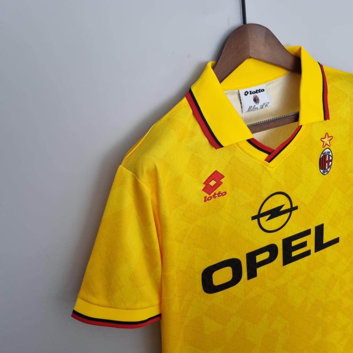 Retro AC Milan 1995-96 Third Kit