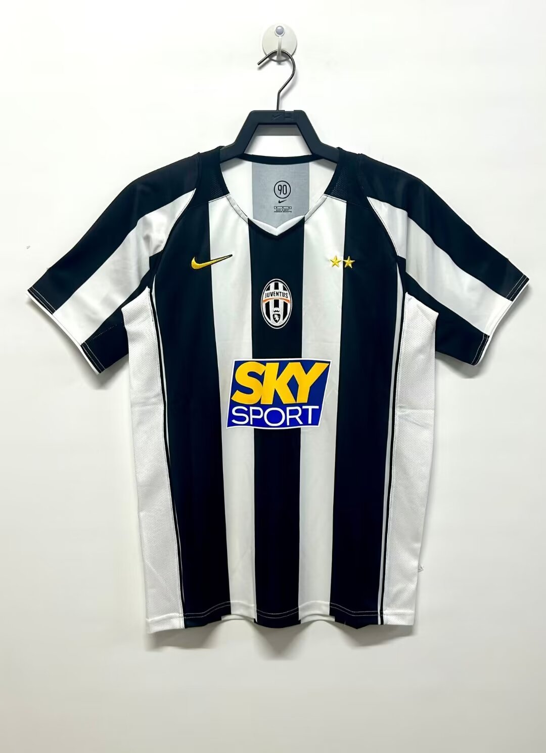 Retro Juventus 2004/05 Home Kit