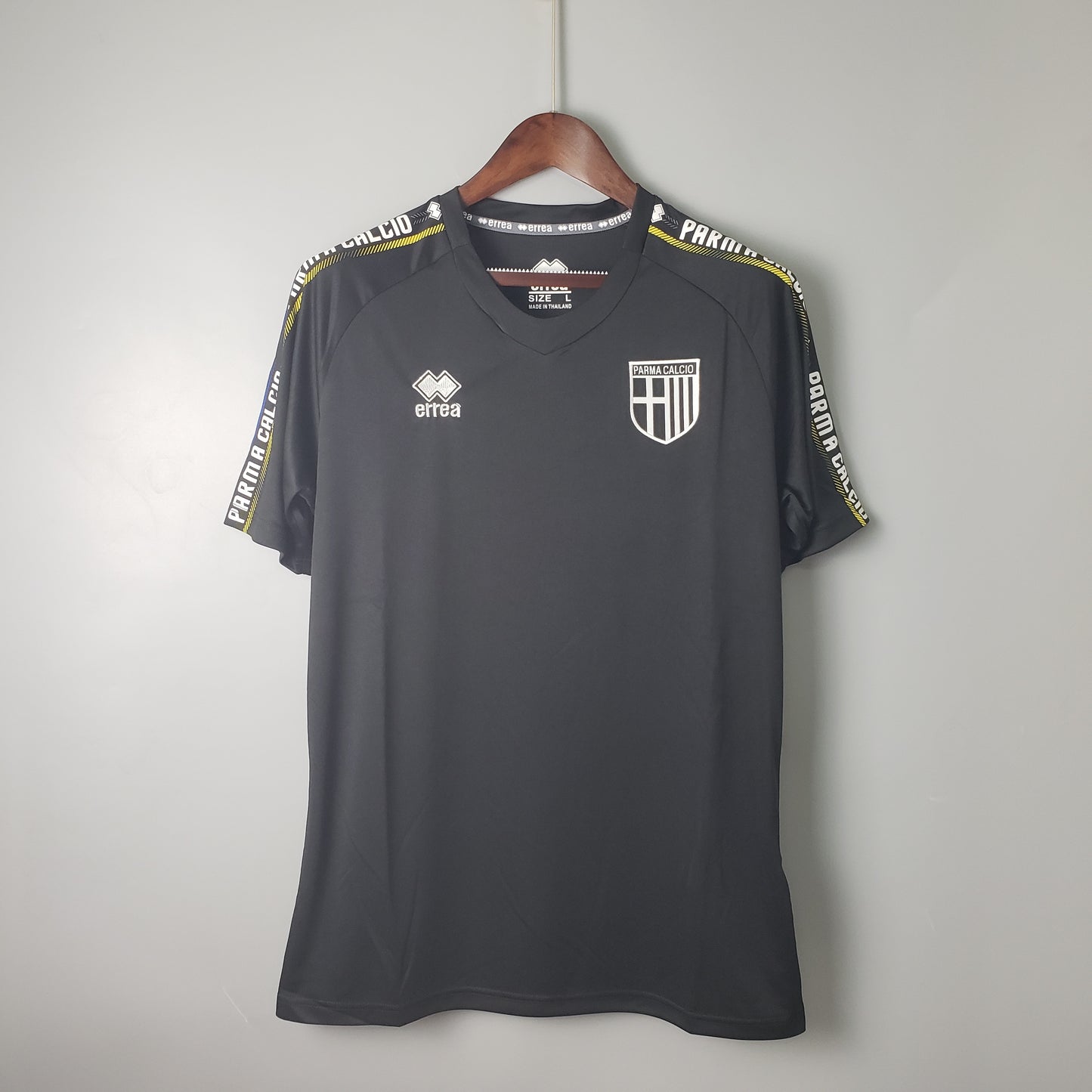 Retro Parma 21-22 Training 2 Kit