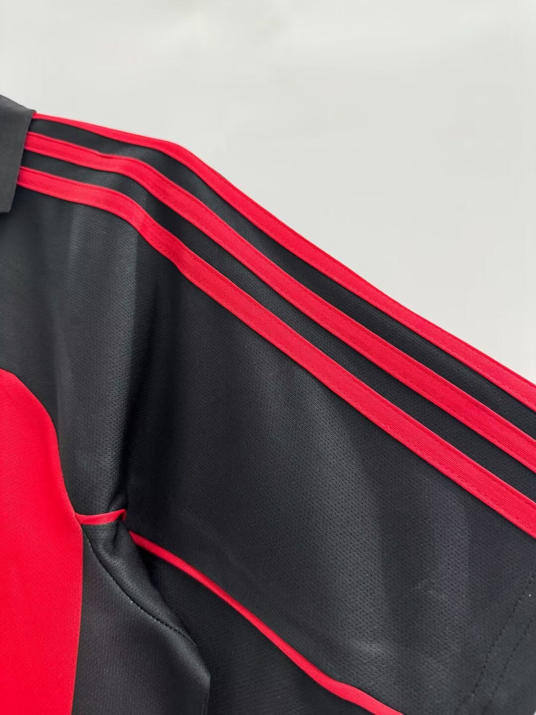 Retro AC Milan 2000-02 Home Kit