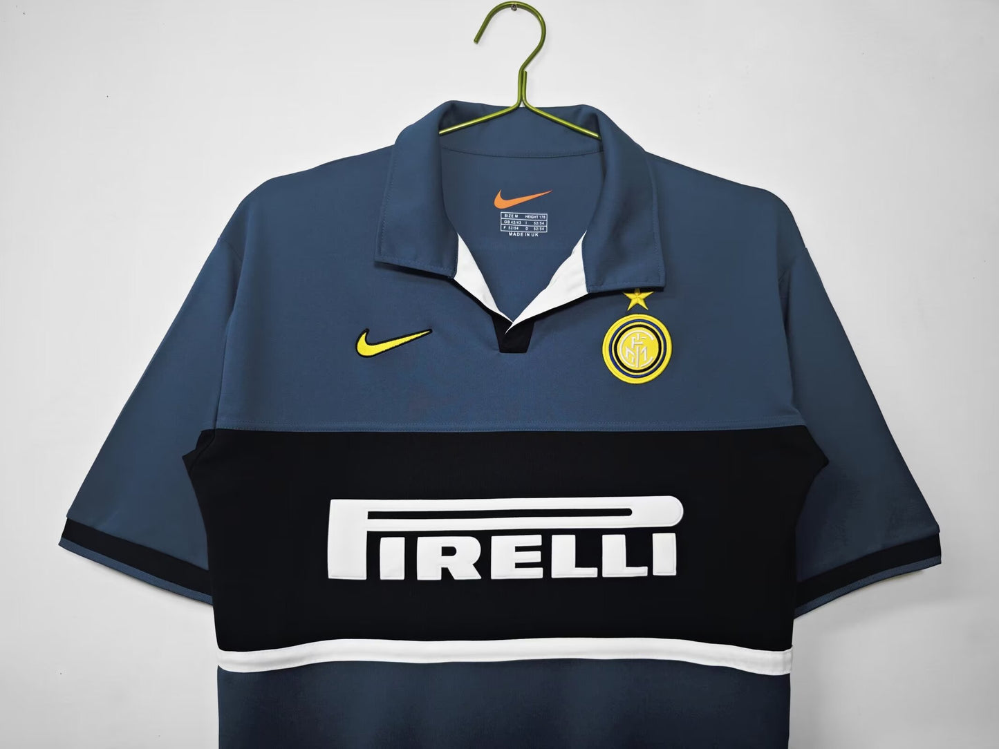Retro 1998/99 Inter Milan Third Kit