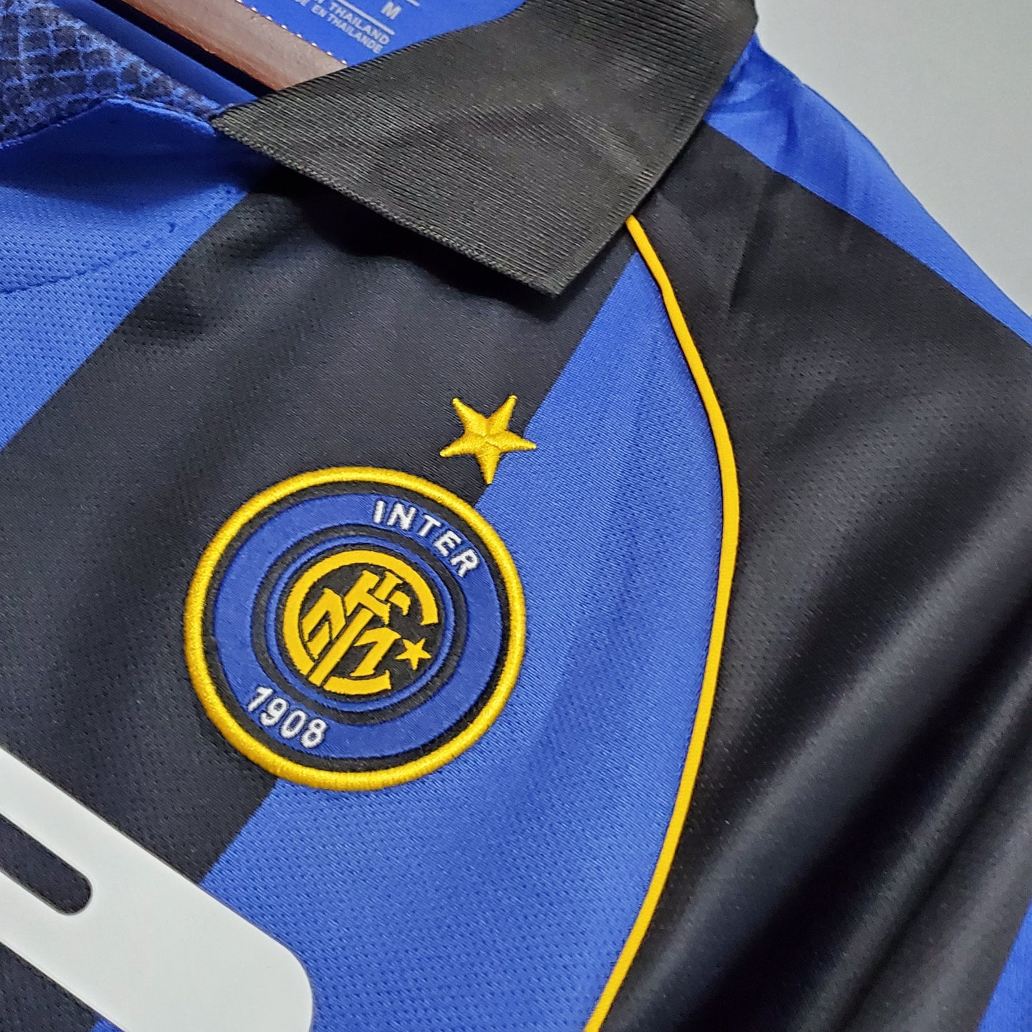 Retro Inter Milan 01/02 Home Kit