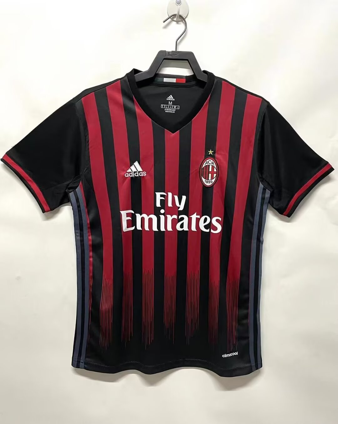Retro 2016/17 AC home kit