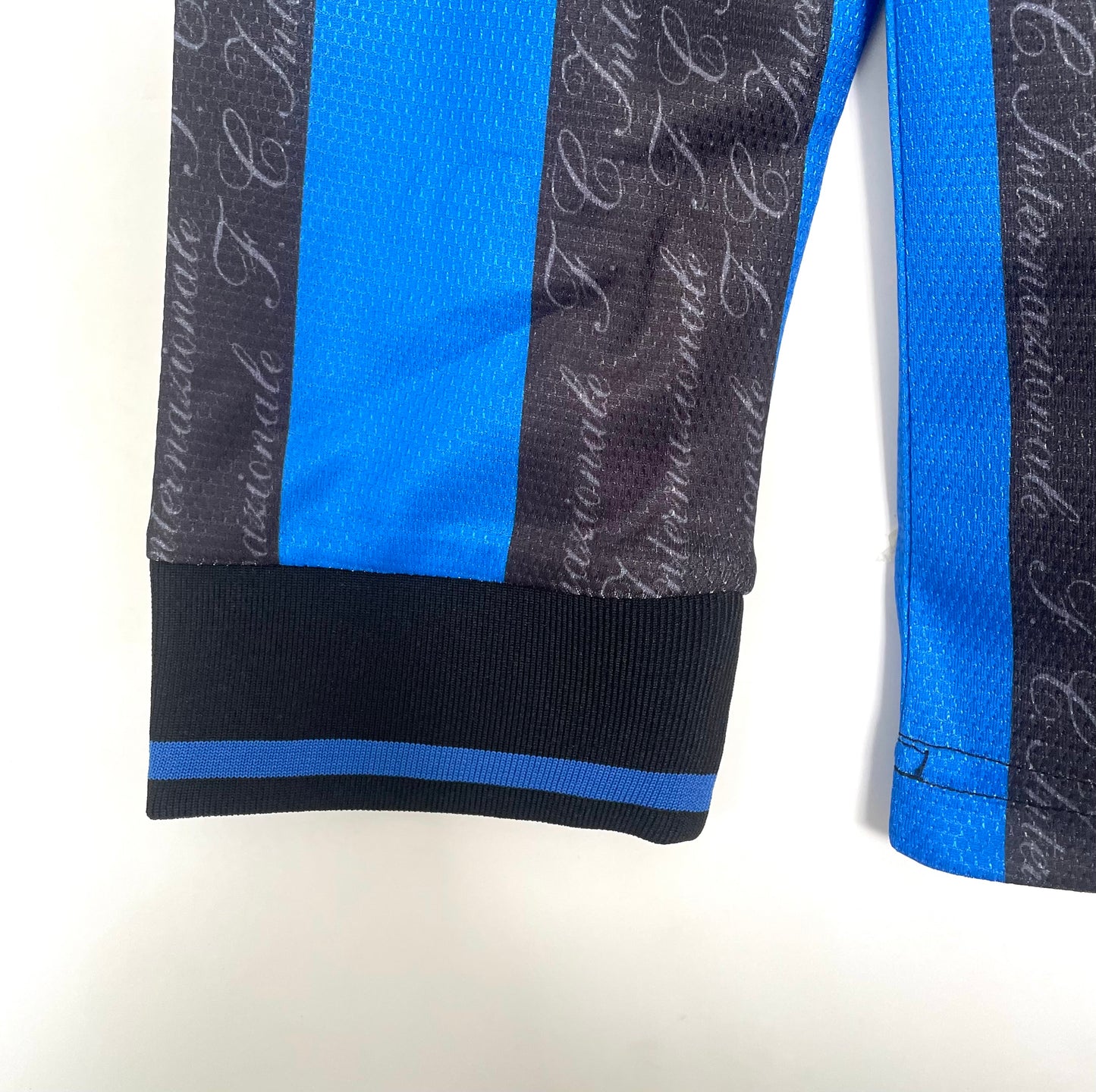 Long Sleeved Retro Inter Milan 97/98 Home Kit