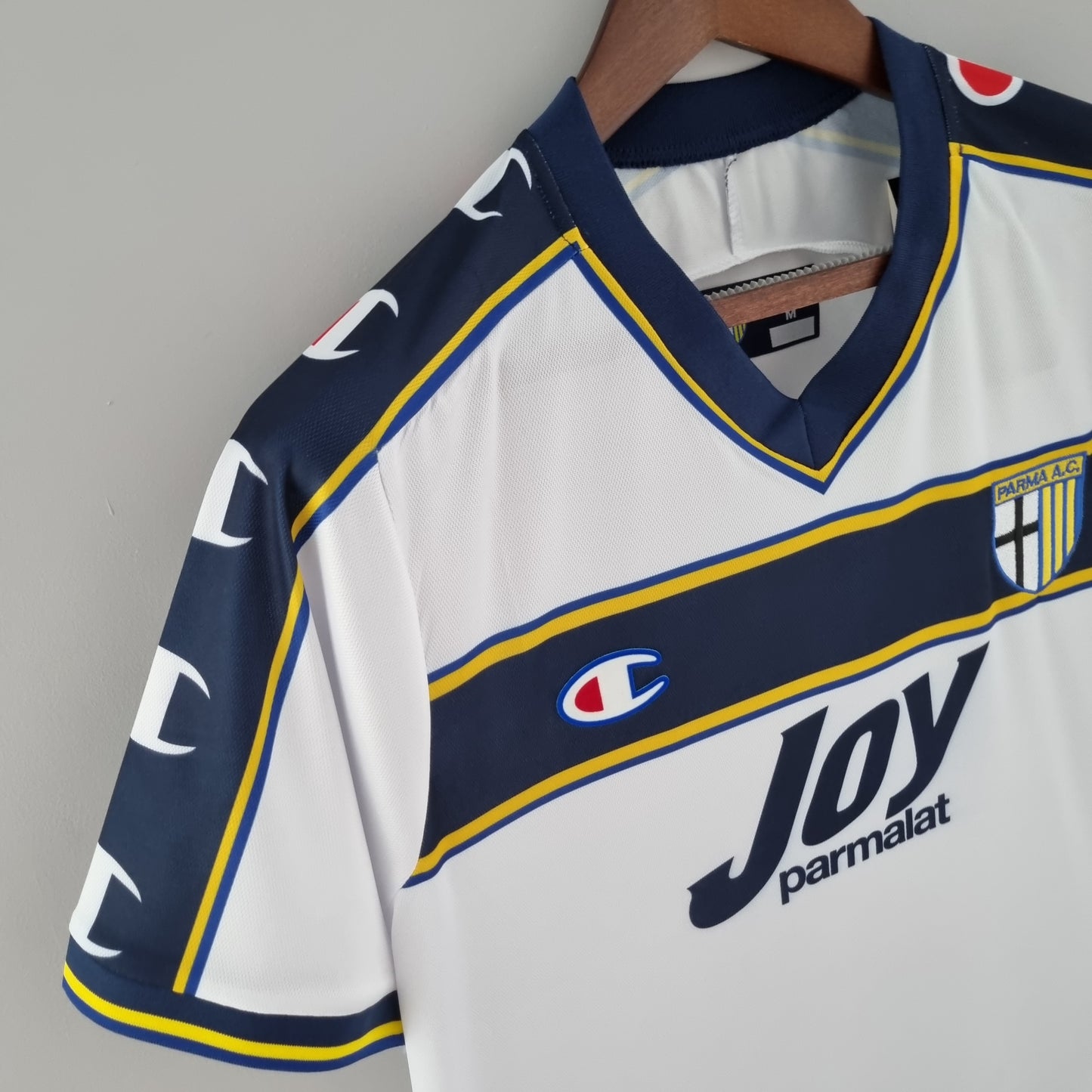 Retro Parma 2001-02 Away Kit