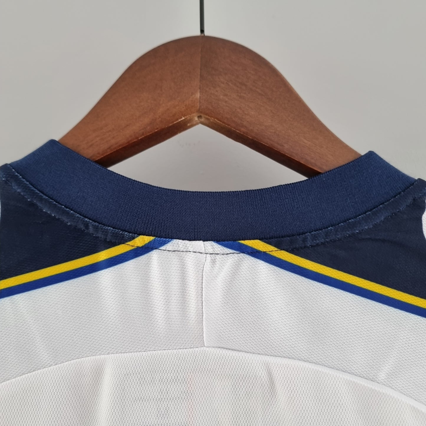 Retro Parma 2001-02 Away Kit
