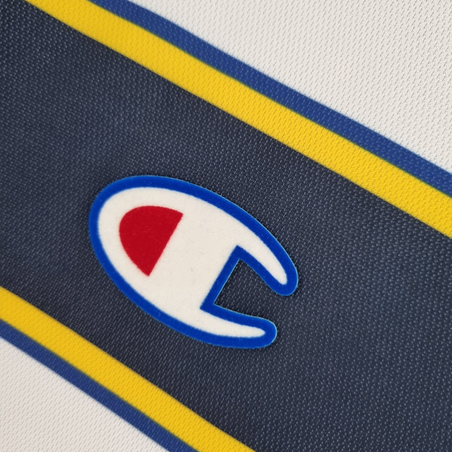 Retro Parma 2001-02 Away Kit