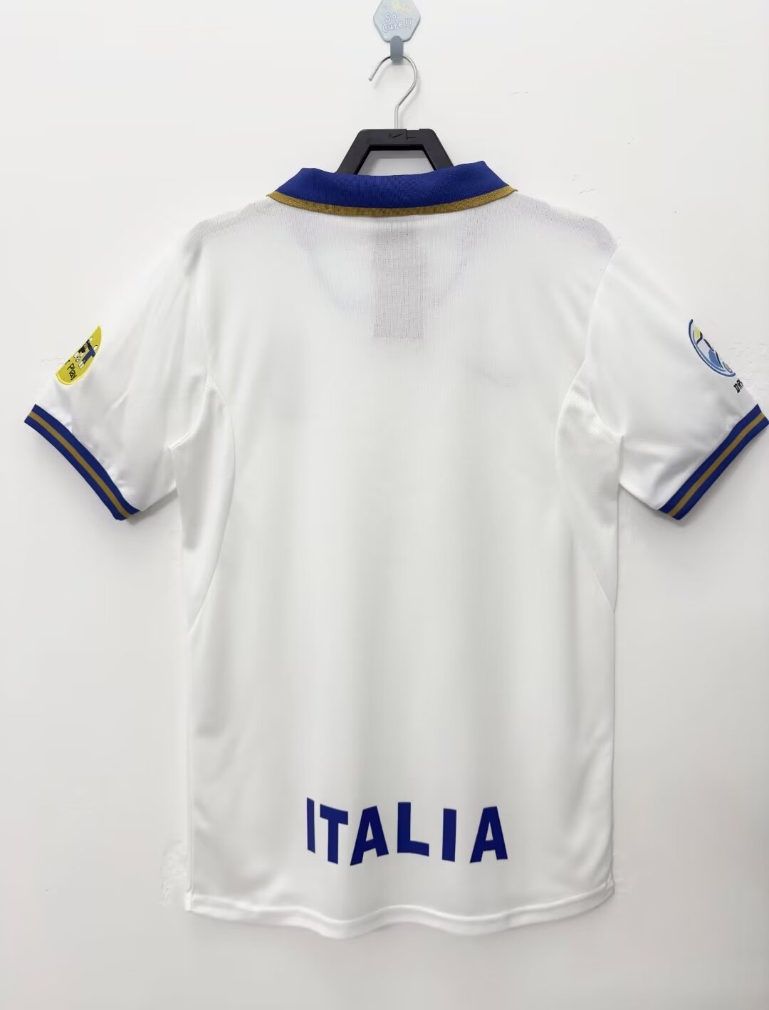 Retro Italy 1996 Away Kit