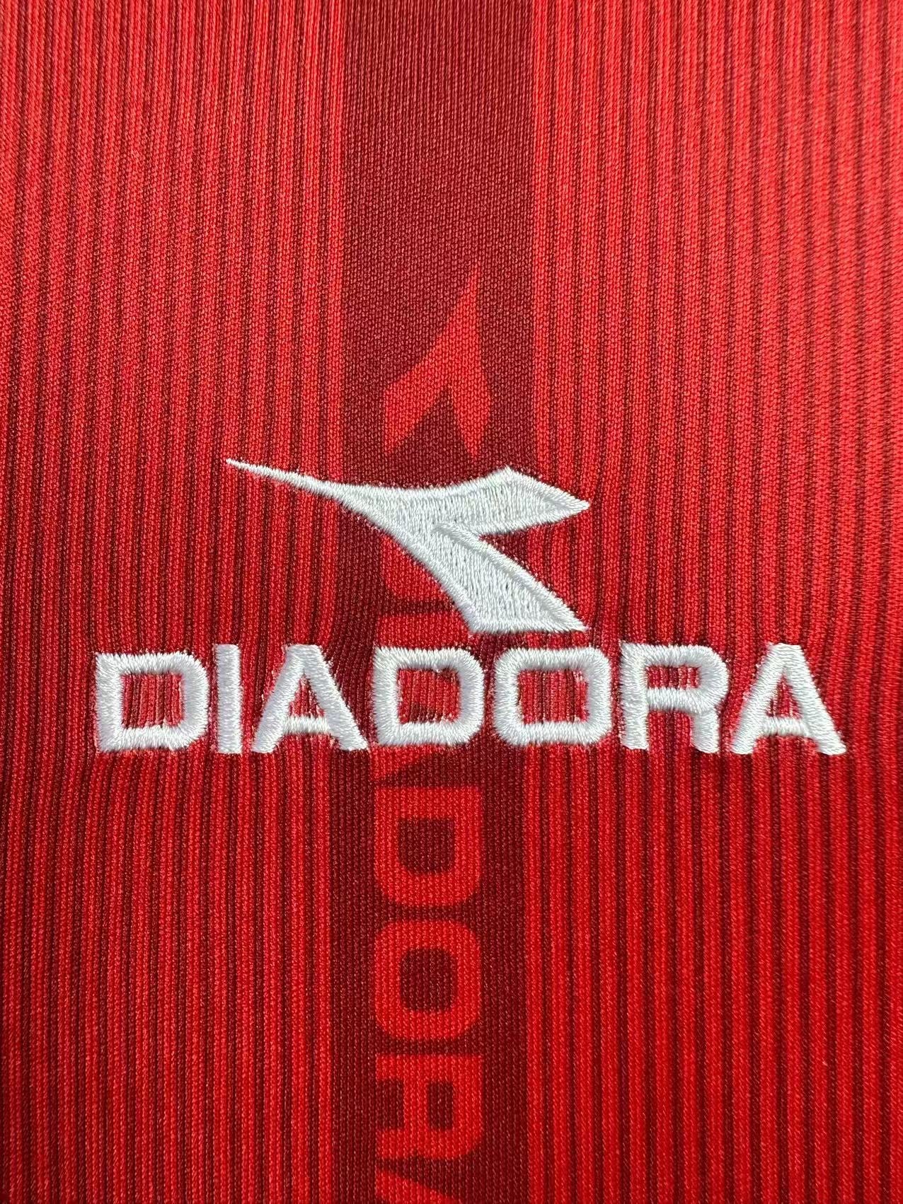 Retro Roma 1999/00 Home Kit