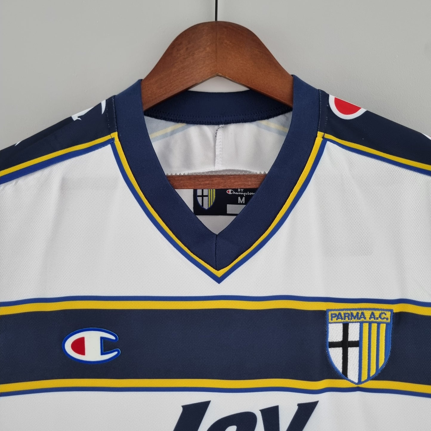 Retro Parma 2001-02 Away Kit