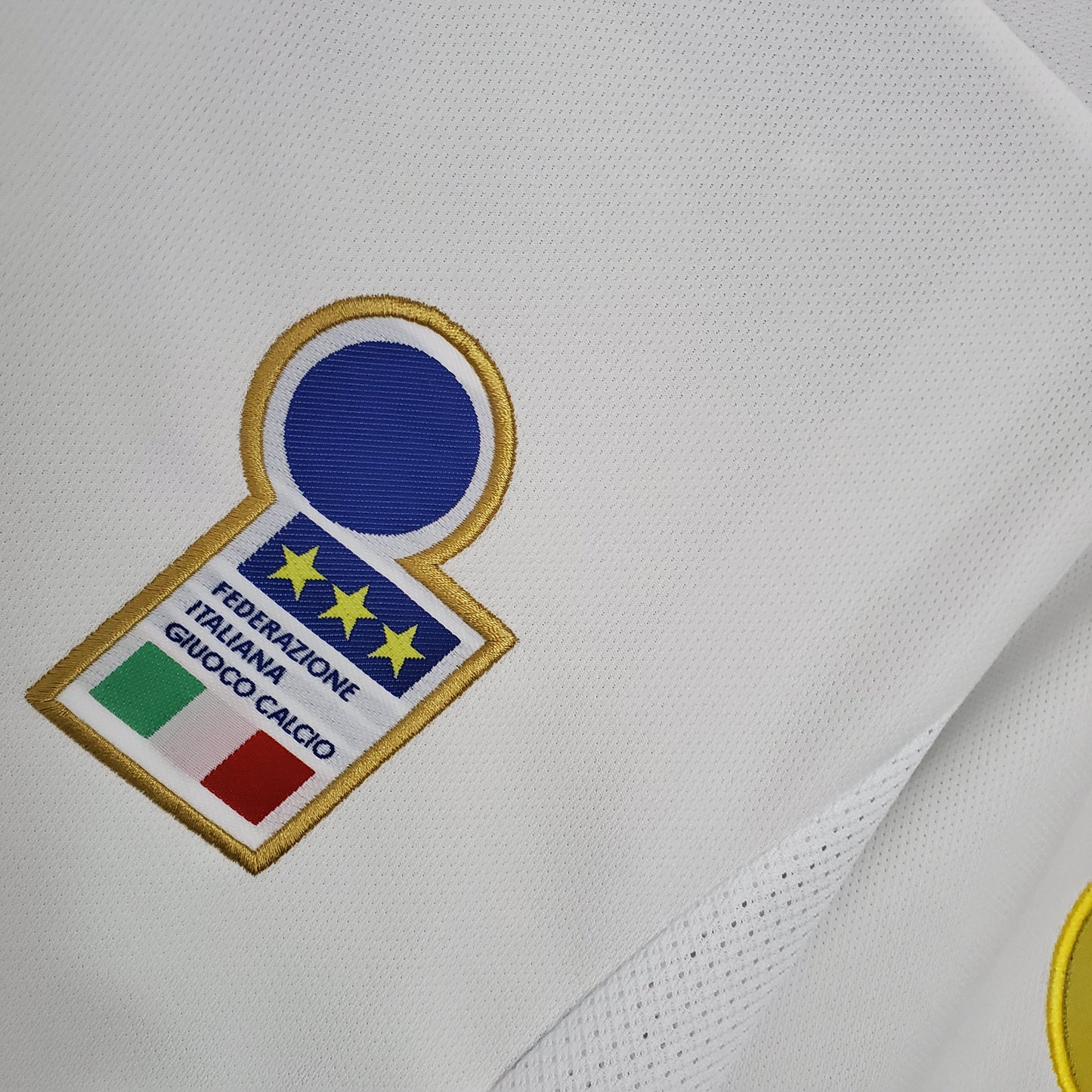 Retro Italy 1996 Away Kit