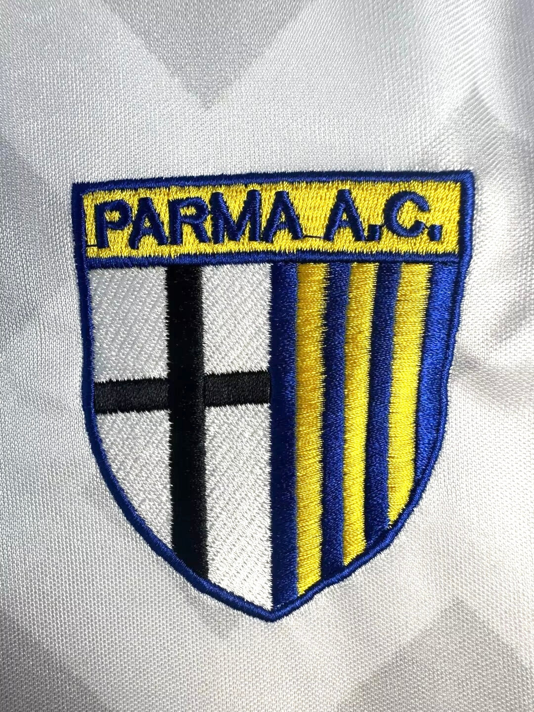 Retro Parma 95/96 Home Kit