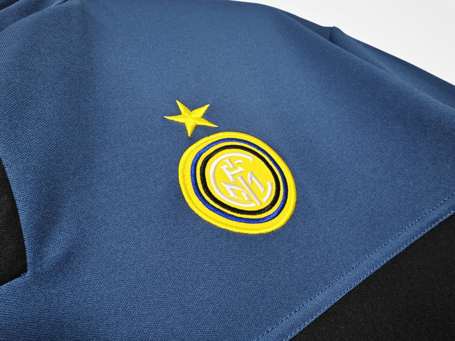 Retro 1998/99 Inter Milan Third Kit
