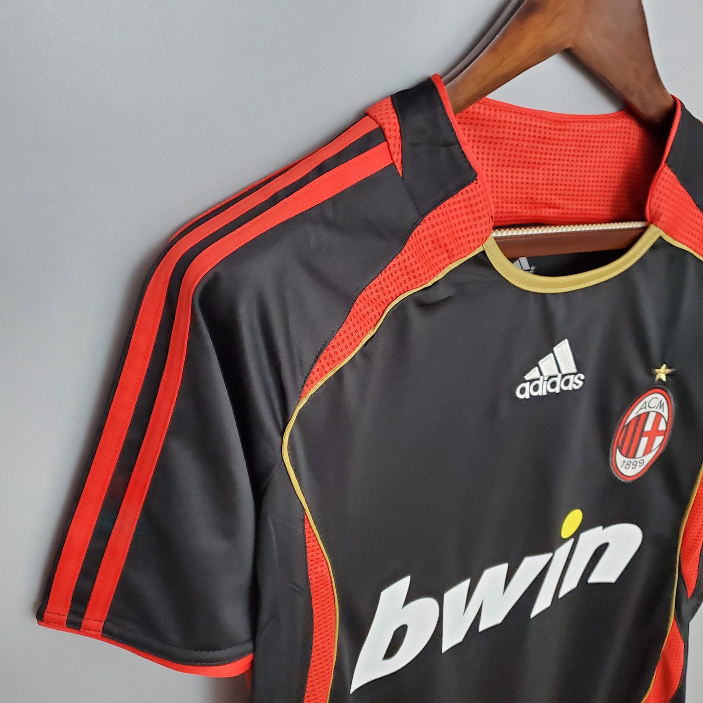 Retro AC Milan 2006-07 Third Kit