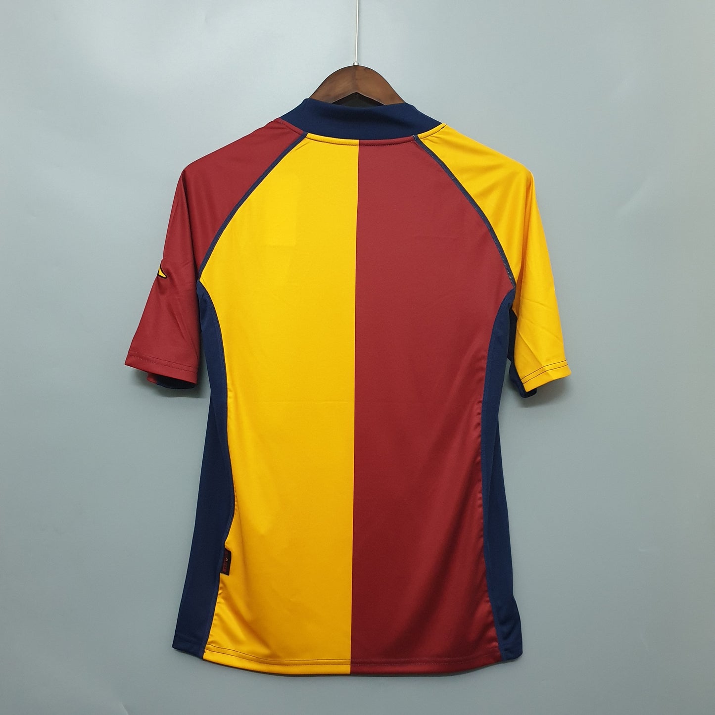Retro Roma 2001-2002 Home Kit