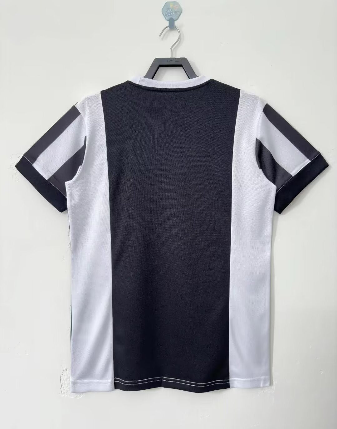 Retro Juventus 17-18 Anniversary Kit