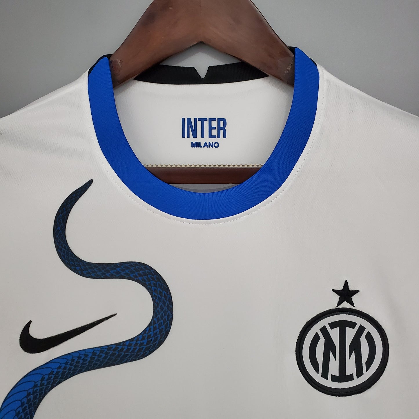 Retro Inter Milan 2021/2022 Away Kit