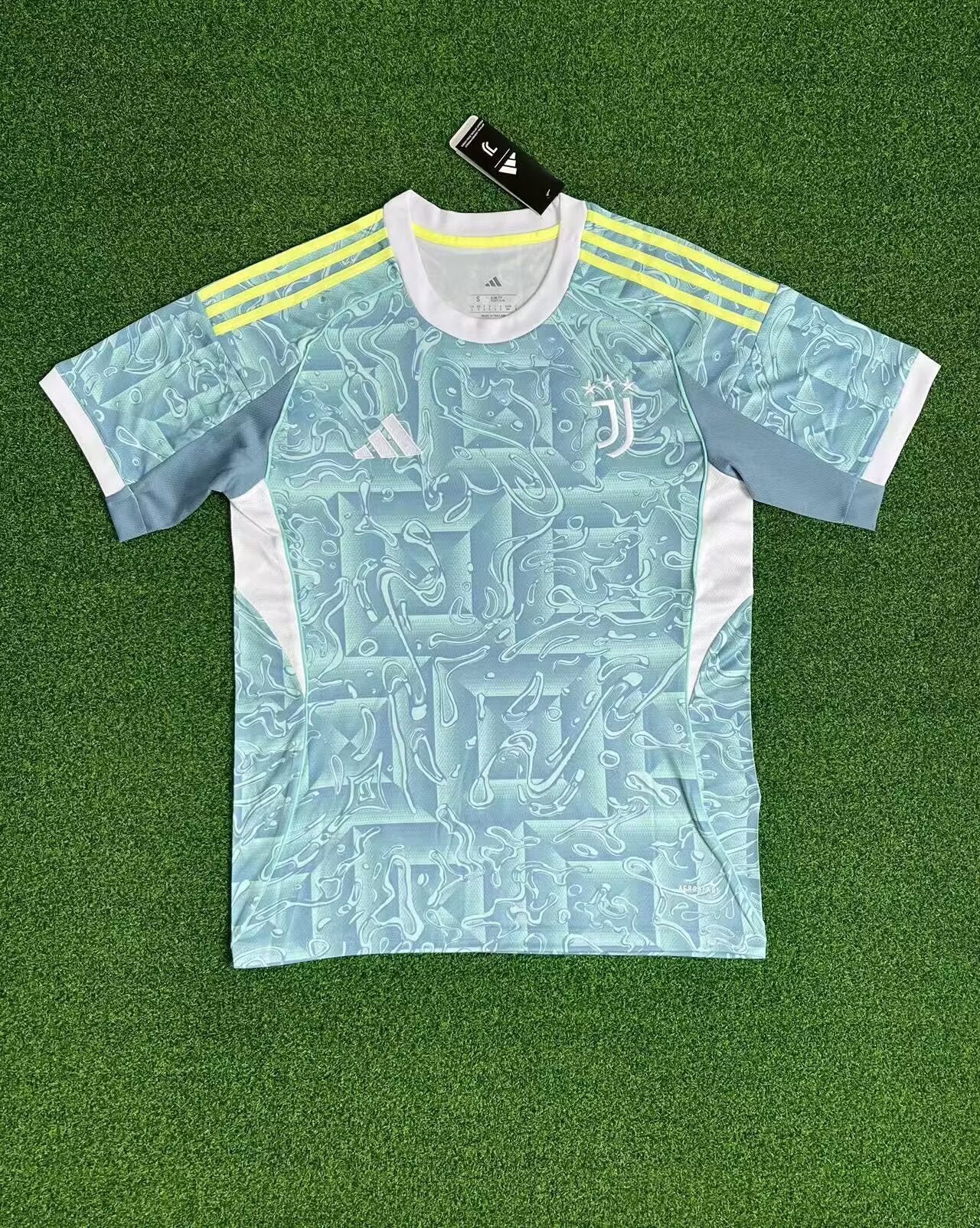 Juventus 25/26 Away Kit