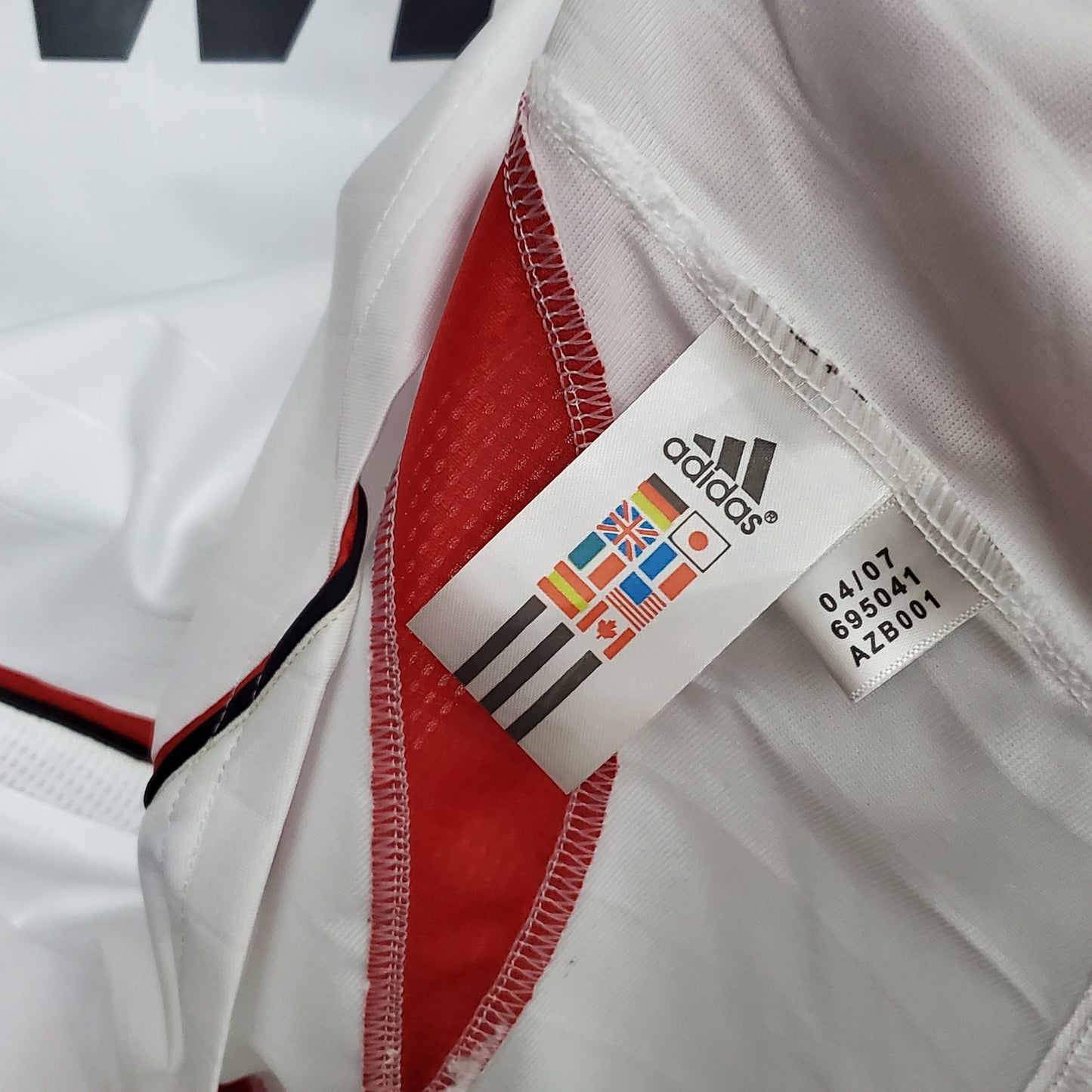 Retro AC Milan 2006-2007 Champions League Final Away Kit