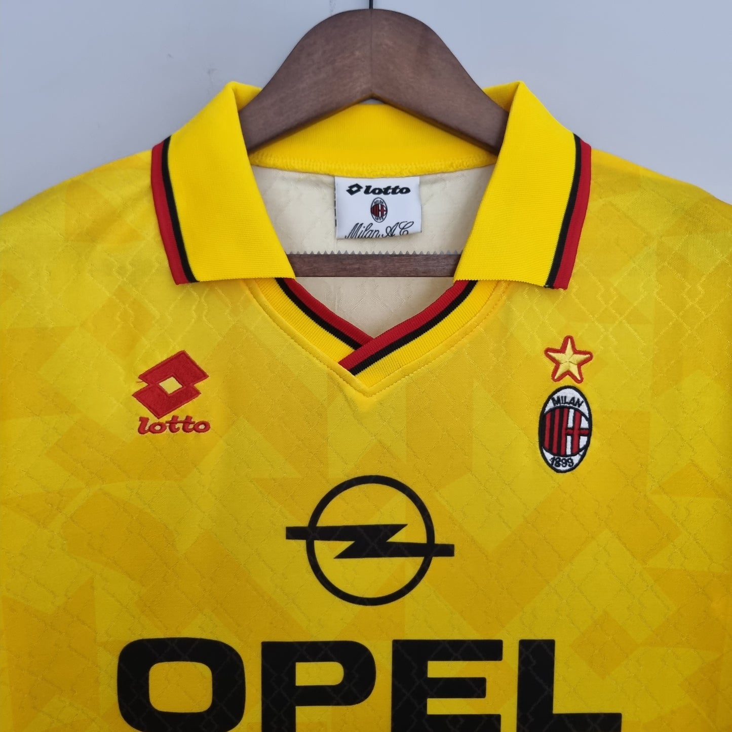 Retro AC Milan 1995-96 Third Kit