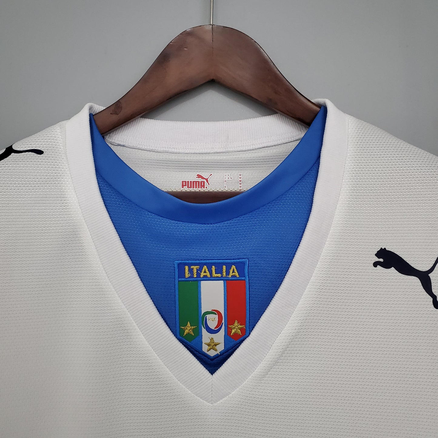 Retro Italy 2006 Away Kit