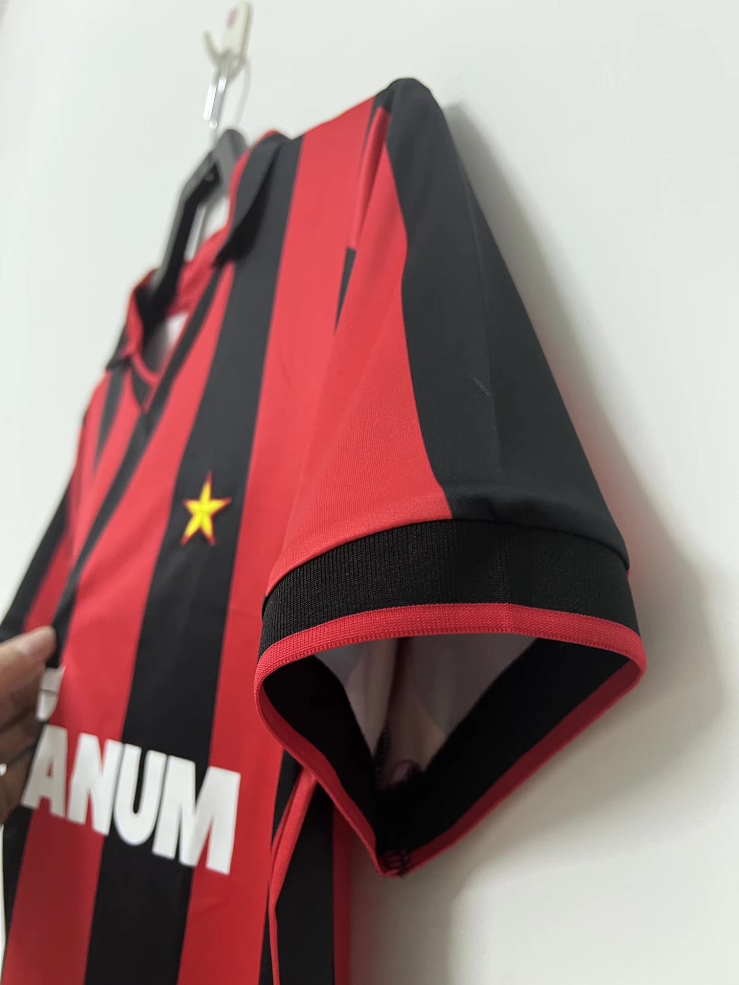 Retro AC Milan 1991-92 Home Kit