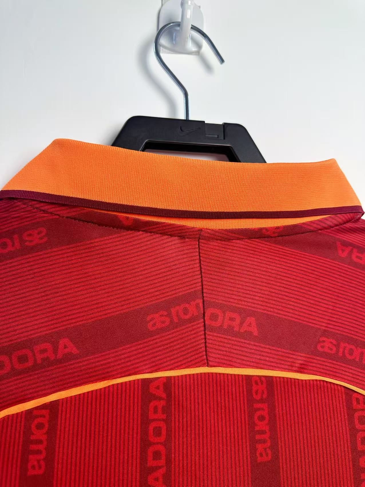 Retro Roma 1999/00 Home Kit