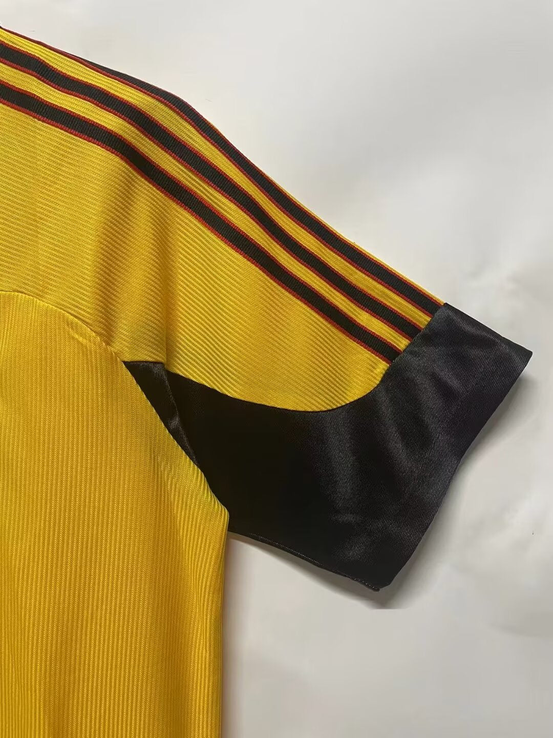 Retro 1999/00 AC Millan fourth kit