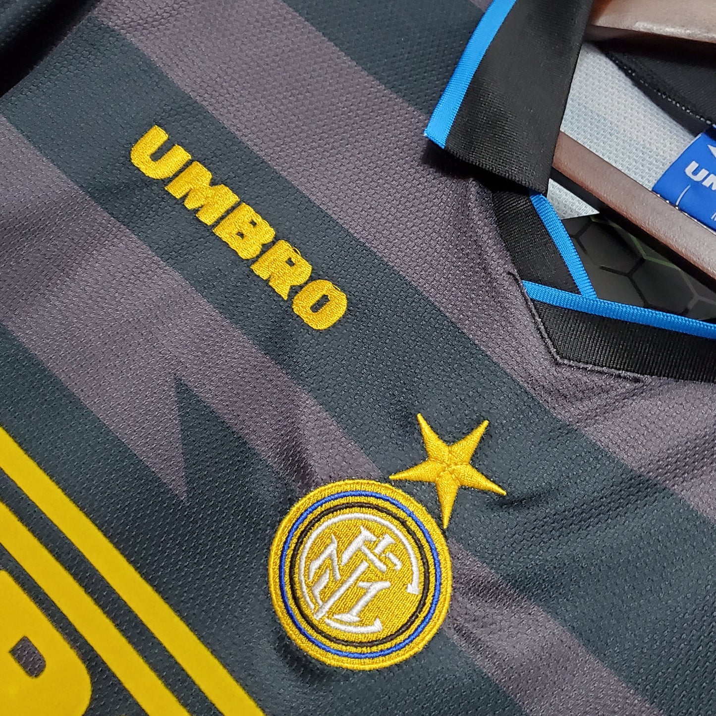 Retro Inter Milan 97-98 Third Kit
