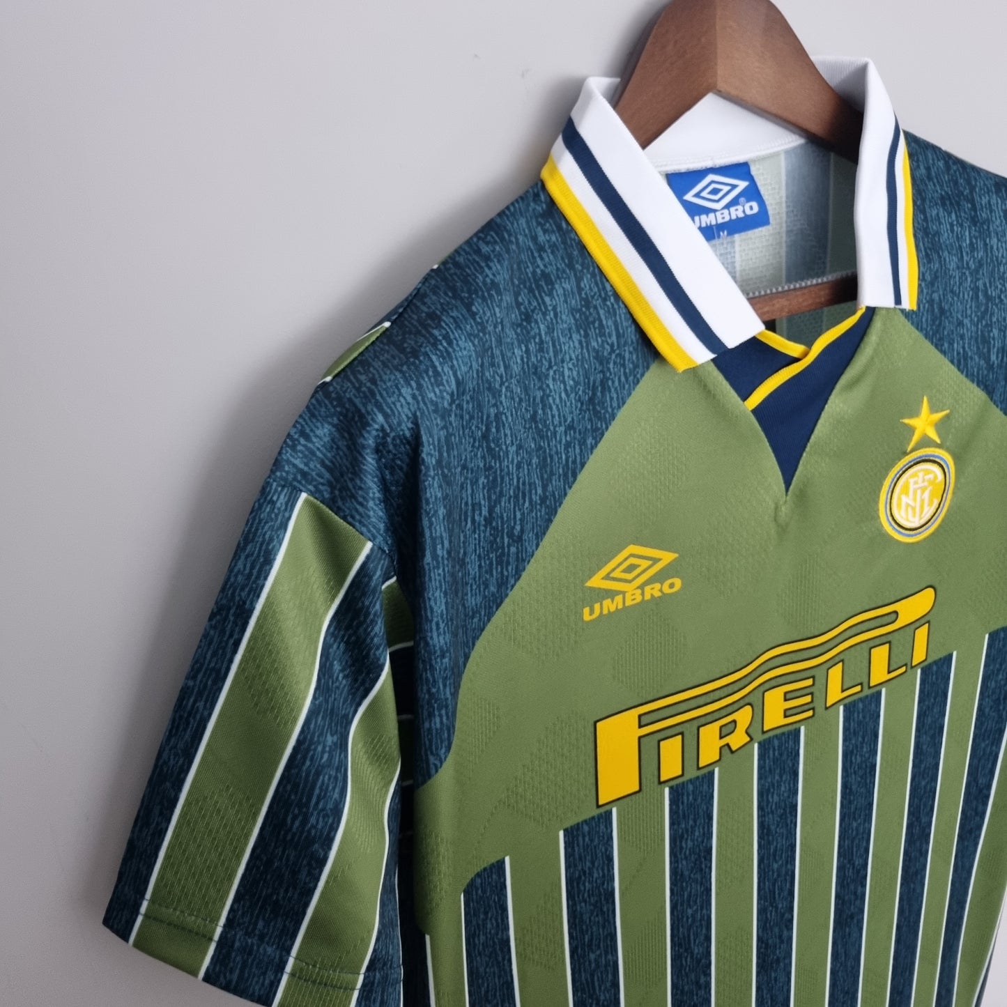 Retro Inter Milan 95-96 Third Kit