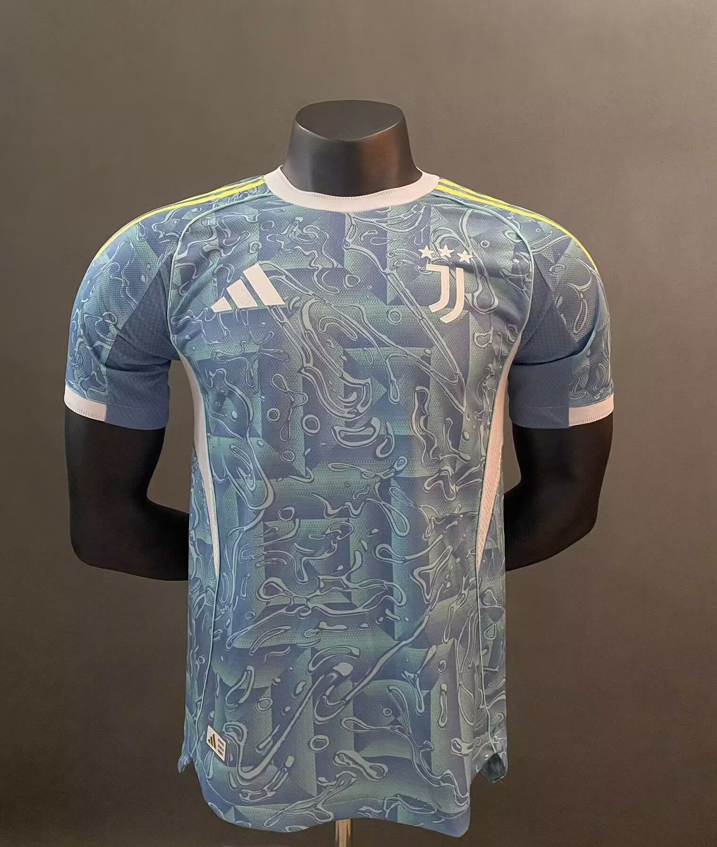 Juventus 25/26 Away Kit Player Version