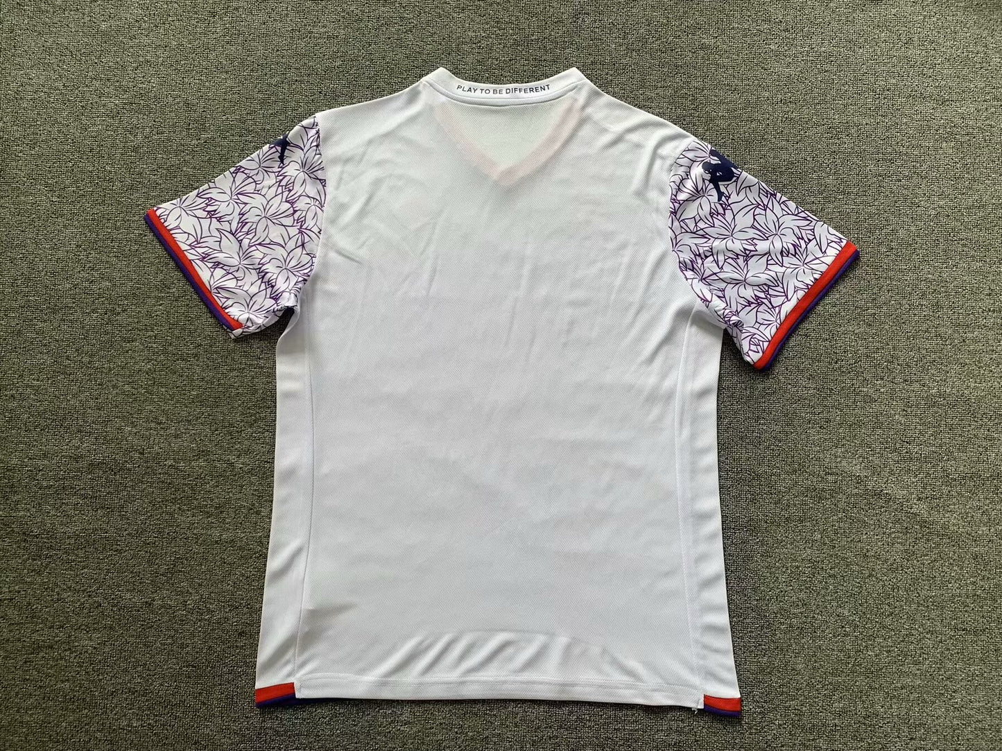 Fiorentina 23/24 Away Kit
