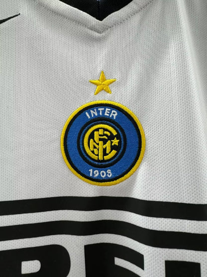 Retro 2004/05 Inter Milan Away Kit