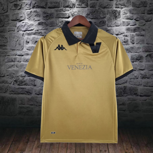 Venezia 22-23 Third Kit