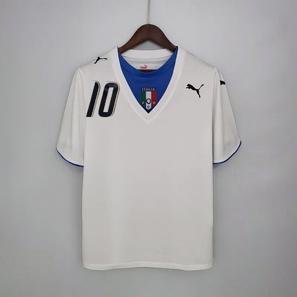 Retro Italy 2006 Away Kit