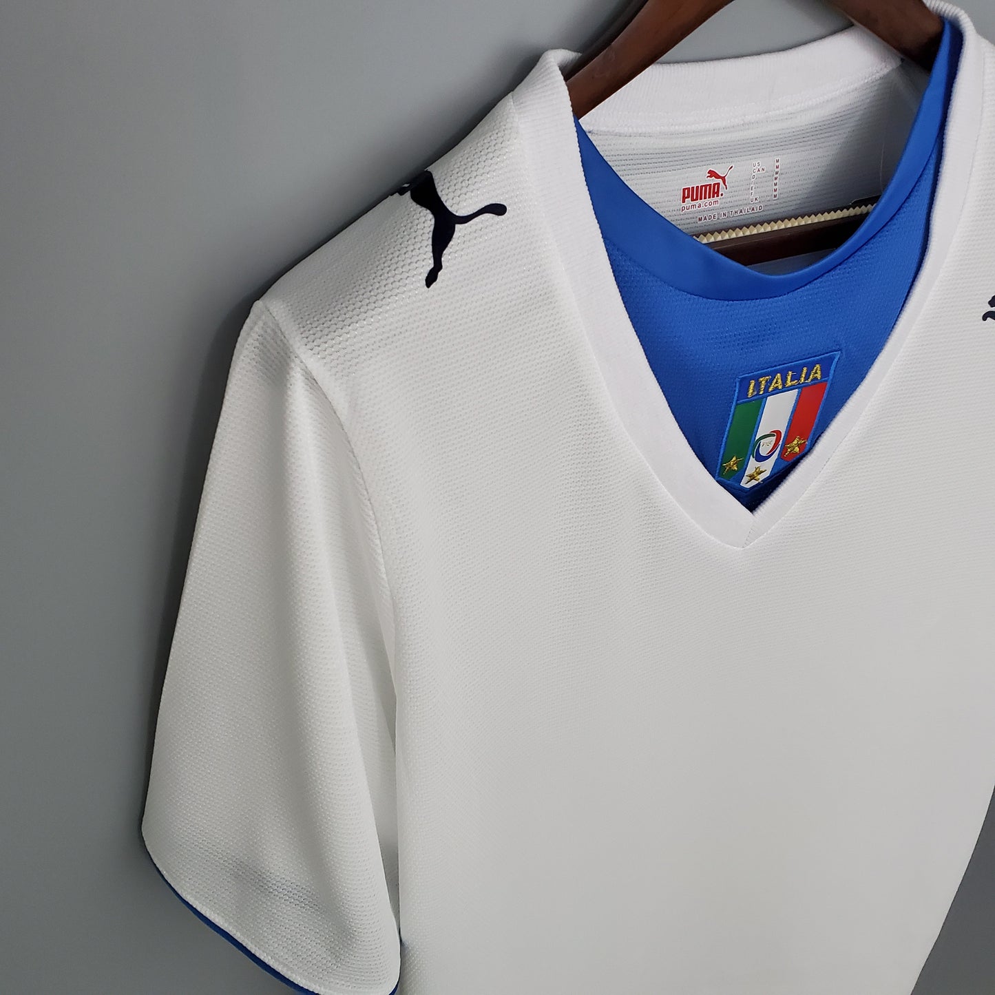 Retro Italy 2006 Away Kit