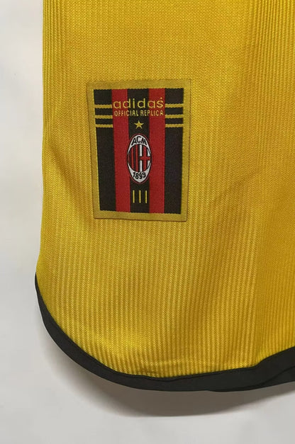 Retro 1999/00 AC Millan fourth kit