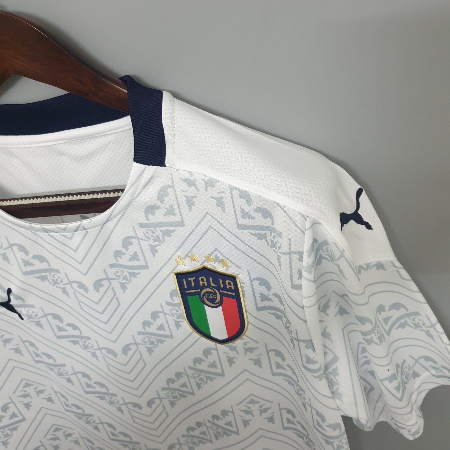 Retro Italy 2020 Away Kit