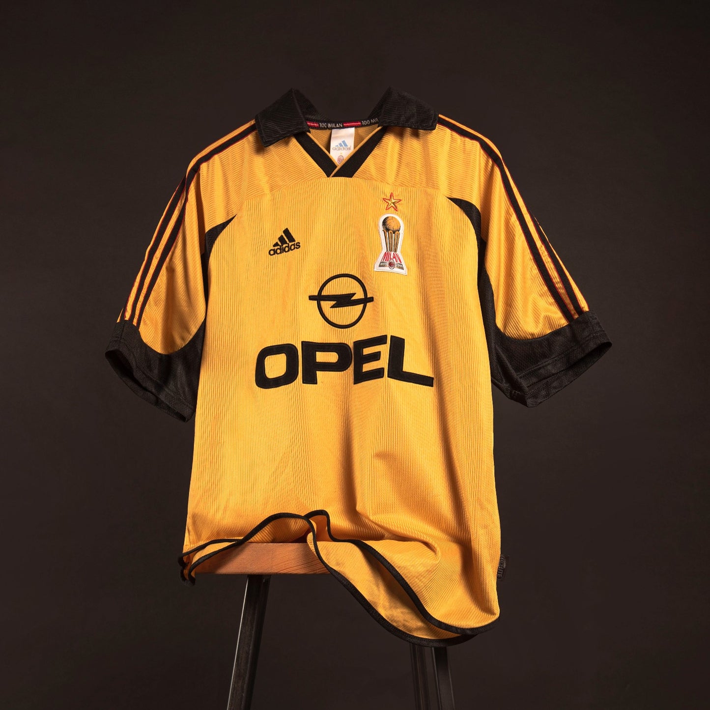 Retro 1999/00 AC Millan fourth kit