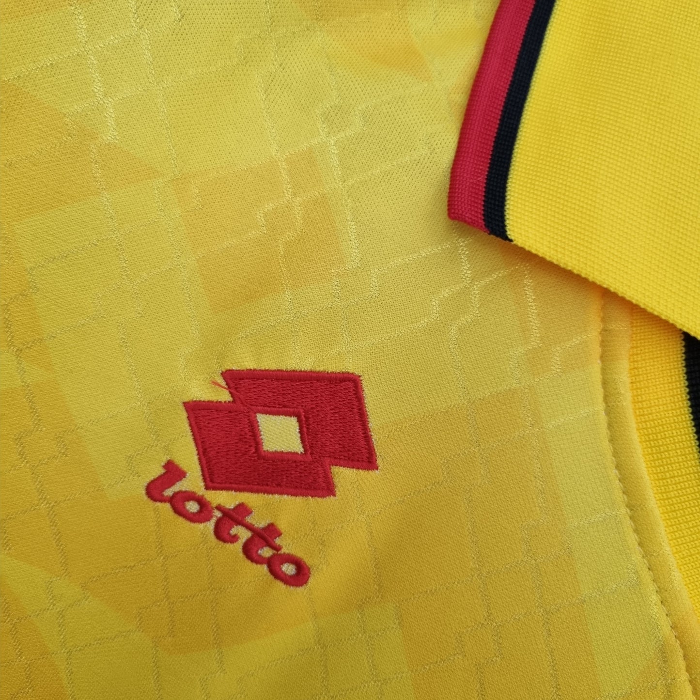 Retro AC Milan 1995-96 Third Kit
