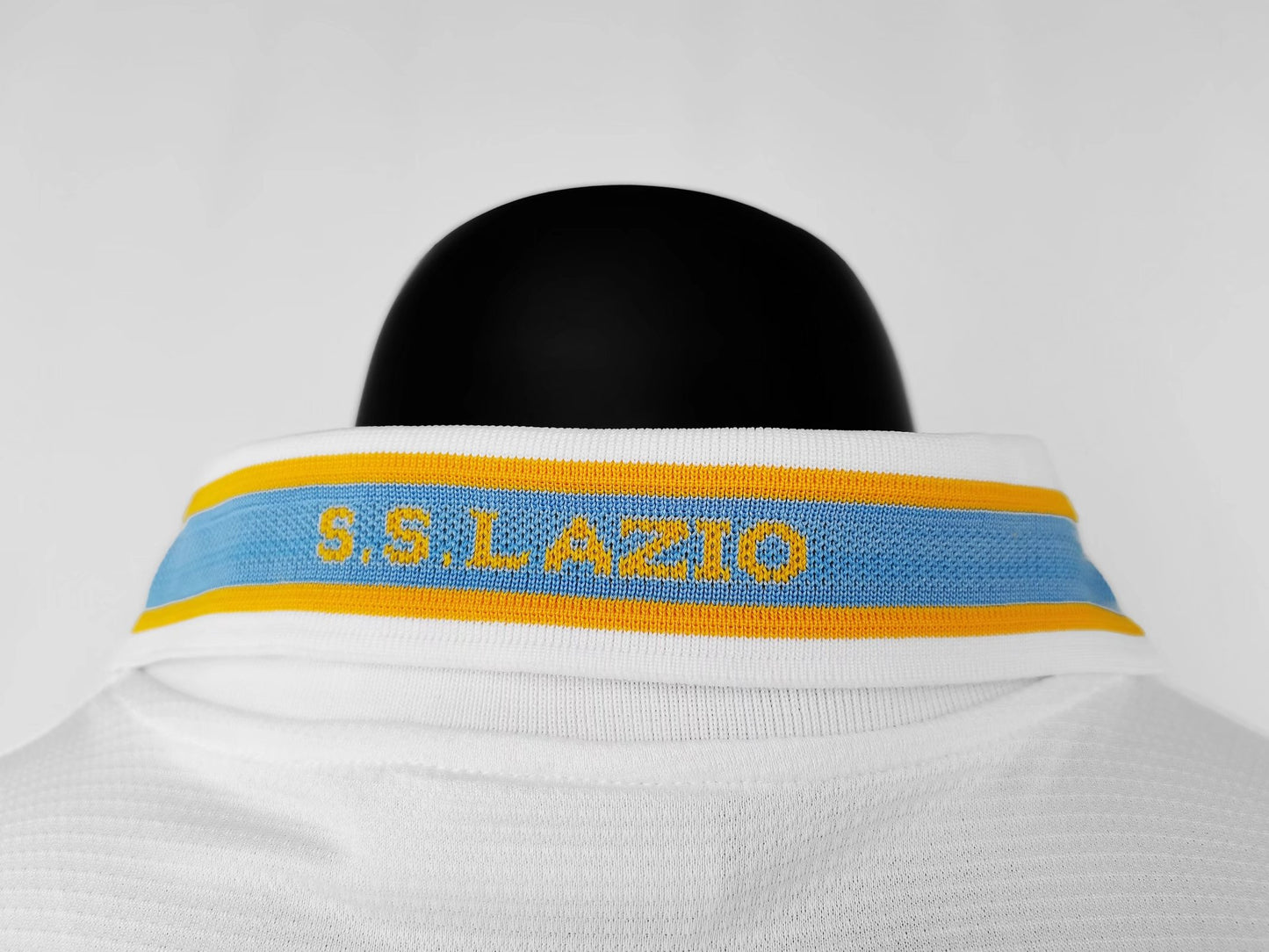 Retro Lazio 2000/01 Centenary Kit