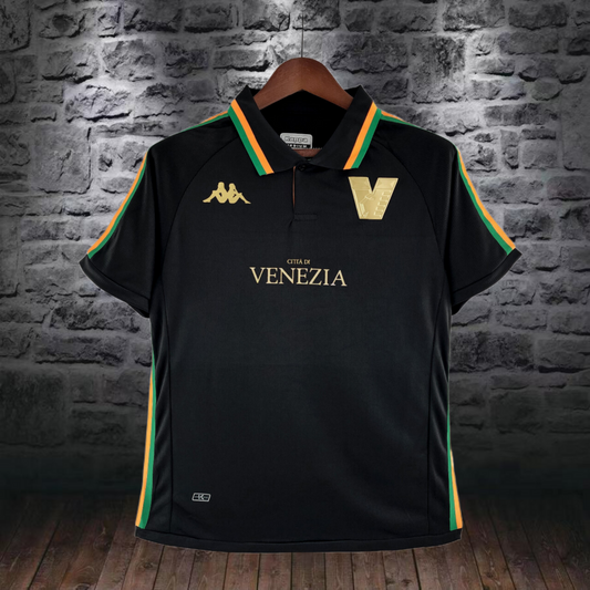 Venezia 22-23 Home Kit