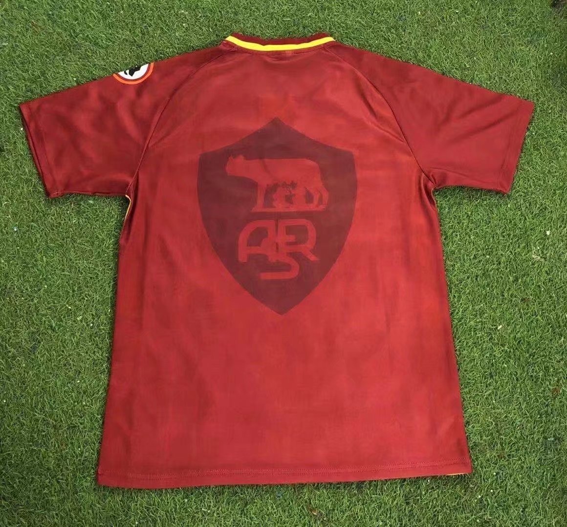 Retro Roma 97/98 Home Kit