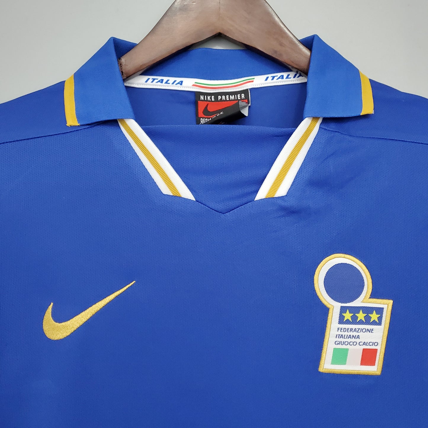 Retro Italy 1996 Home Kit